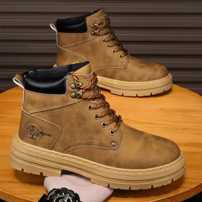 2026 Winter New High-Top Martin Boots Men Fashion Thick Sole Casual Leather Work Board Shoes