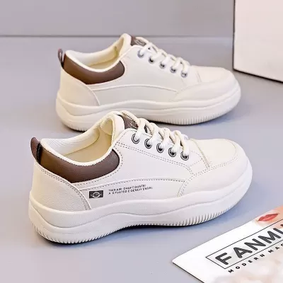 Women's Spring Summer 2025 Leather White Shoes, Korean Style Thick Sole Running Sneakers Q820 · YANYAN China shoe factory