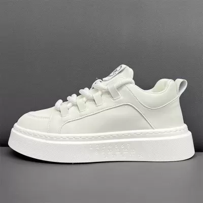 2026 New Spring Men's Premium Thick Sole White Leather Sneakers · YANYAN China shoe factory