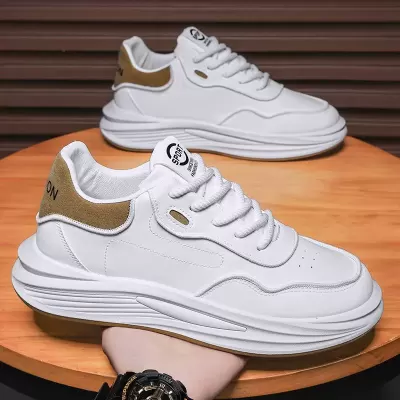 2026 New Fall Men's Lightweight White Board Shoes, Trendy Breathable Sneakers · YANYAN China shoe factory