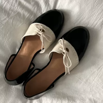 Japanese Vintage Shallow Mary Janes Women 2025 Summer New Casual Lace Up Chunky Heel Leather Shoes · YANYAN China shoe factory