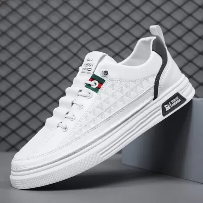 Men's Thin Breathable Casual Leather Shoes Lightweight Soft Sole White Slip-On Board Shoes