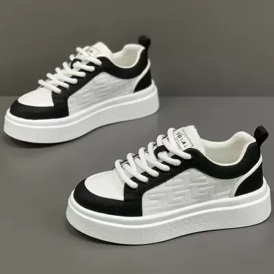 2026 New Spring Men's Thin Breathable White Casual Board Shoes · YANYAN China shoe factory