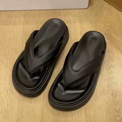 2025 New Thick Sole Flip Flops for Women Beach Sandals with Height Increase
