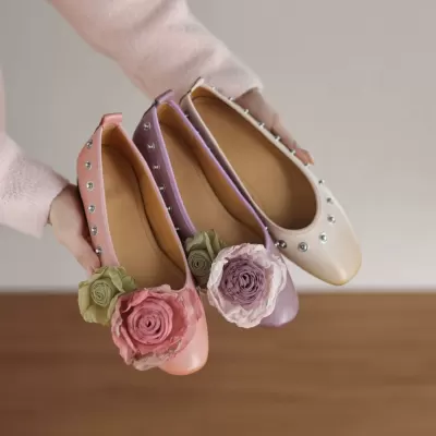 أحذية باليه جديدة بنقش زهور راينستون للنساء 2025 بإصبع دائري وزيادة ارتفاع · YANYAN China shoe factory