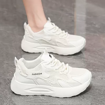 Summer Women's Breathable Mesh Running Shoes Korean Thick Sole Soft Casual Dad Sneakers · YANYAN China shoe factory