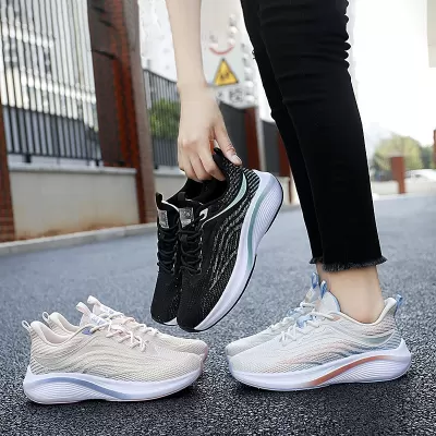 Women's Fall 2025 Running Shoes Black Soft Sole Lightweight Mesh Student Cushion · YANYAN China shoe factory