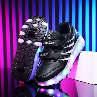 Factory Wholesale Children's Light-Up Roller Skates, 2-in-1 Walking and Skating Shoes · YANYAN China shoe factory