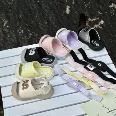 XSHX Korean M-style children's protective sandals with hook-and-loop, unisex toddler walking shoes · YANYAN China shoe factory