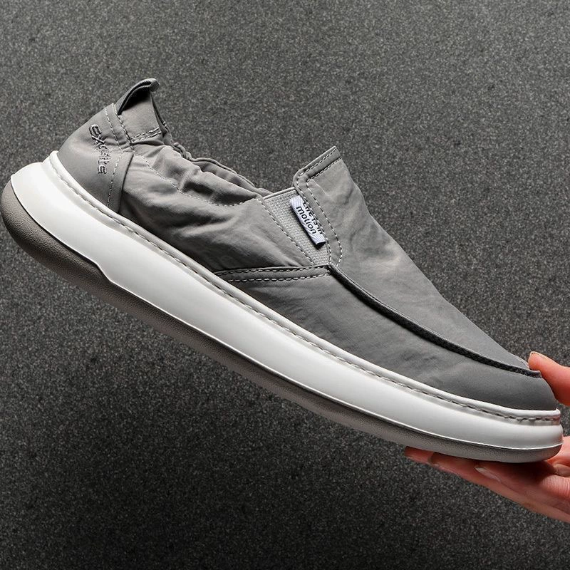 2026 Summer Men's Casual Canvas Shoes Simple Slip-on Lightweight Breathable
