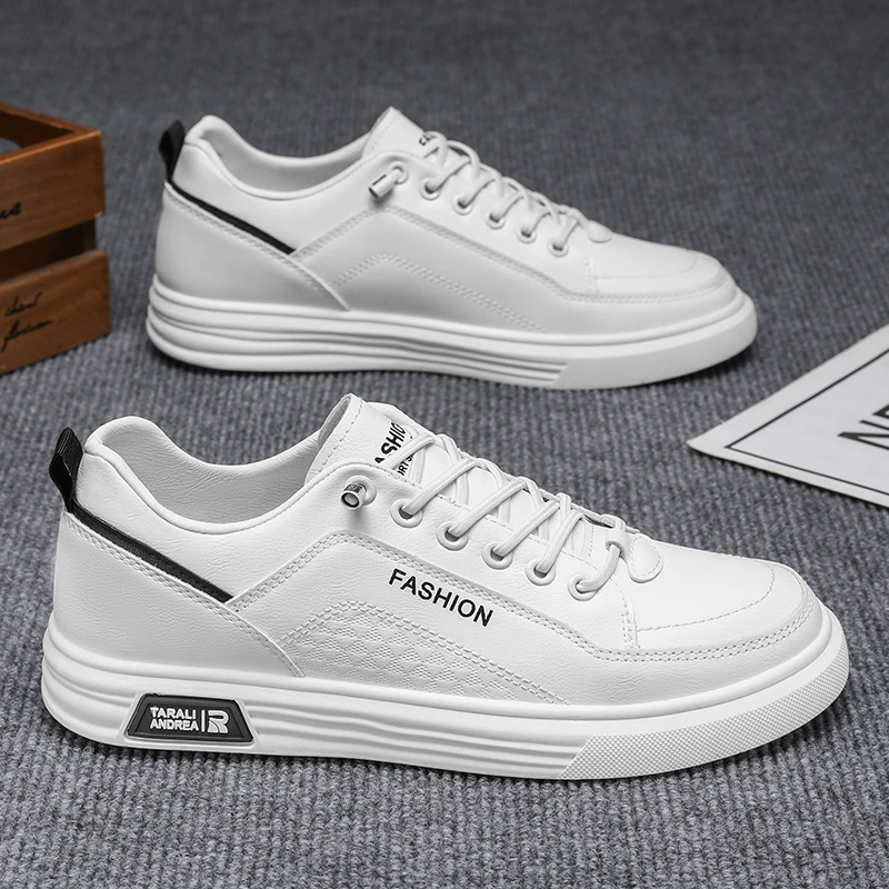 2026 Winter Men's Trendy Breathable White Casual Lightweight Soft Sole Student Skate Shoes