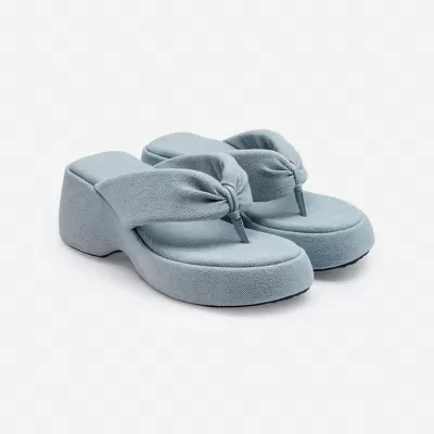 Summer New Casual Thick Sole Flip Flops 2025 Height Increase Outdoor Beach Slides