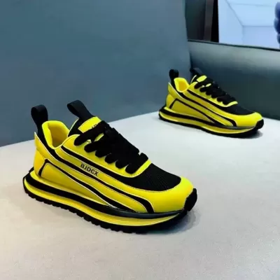2026 New Spring Men's Mesh Breathable Trendy Casual Sports Shoes Thick Sole Dad Shoes · YANYAN China shoe factory