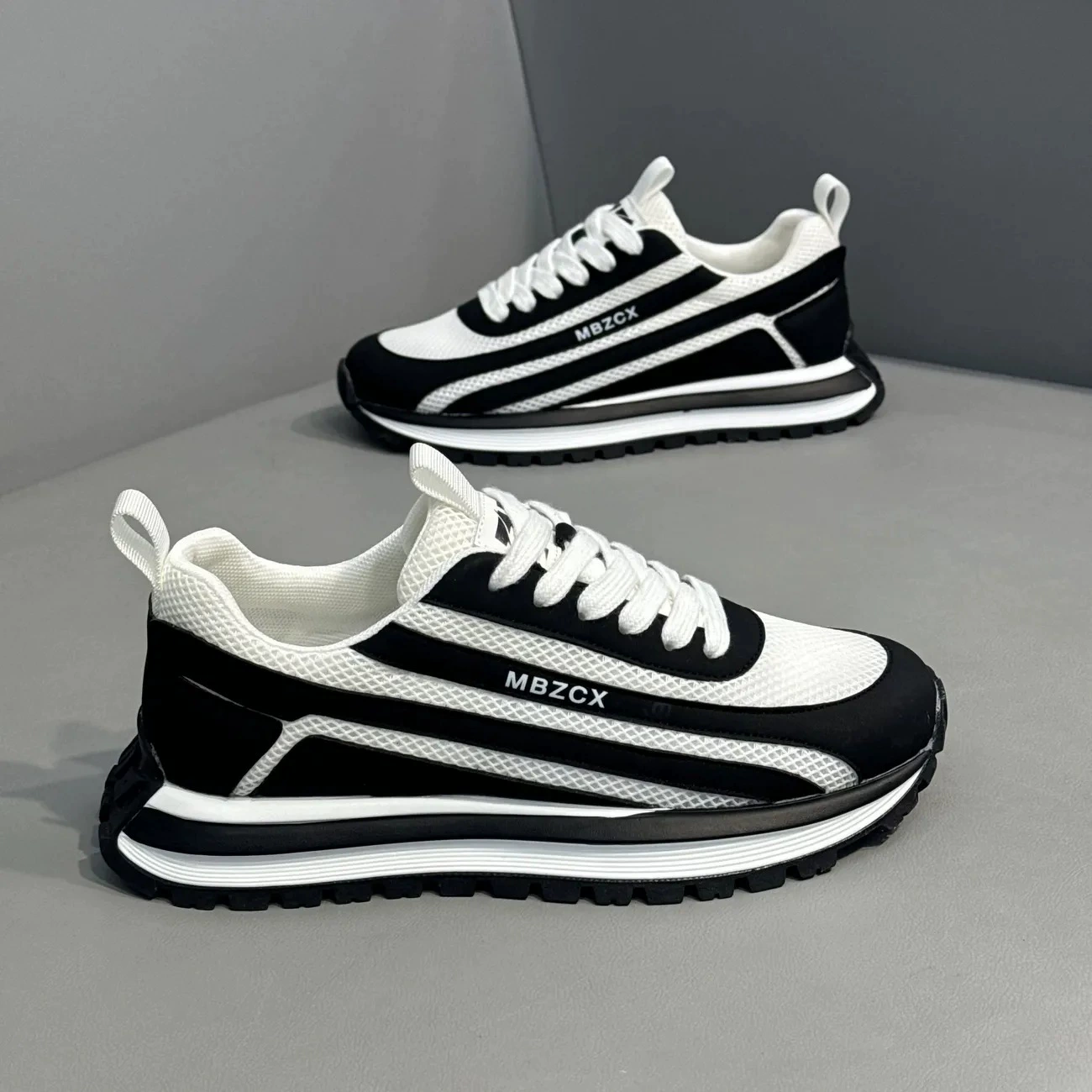 2026 New Spring Men's Mesh Breathable Trendy Casual Sports Shoes Thick Sole Dad Shoes