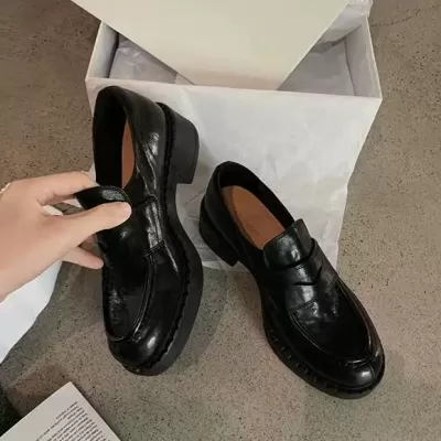 Women's Autumn Vintage Round Toe Soft Leather Block Heel Loafers