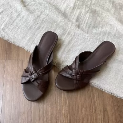 Women's French Retro Woven Open Toe Sandals 2025 Summer Wedge Heel Slides · YANYAN China shoe factory