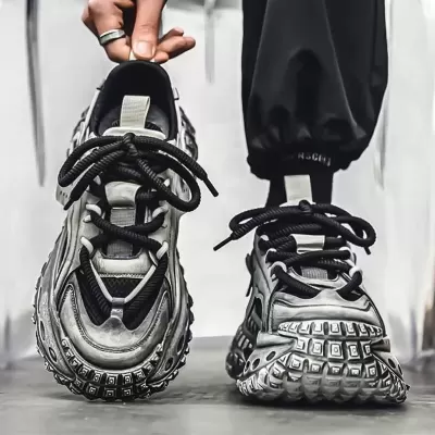 Winter Men's Breathable Mesh Youth Sports Shoes Trendy Tire Sole Thick Dad Shoes · YANYAN China shoe factory