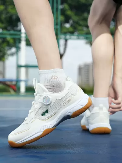 Nouvelles chaussures de tennis pour hommes et femmes, badminton, antidérapantes, amorti, semelle MD, entraînement · YANYAN China shoe factory