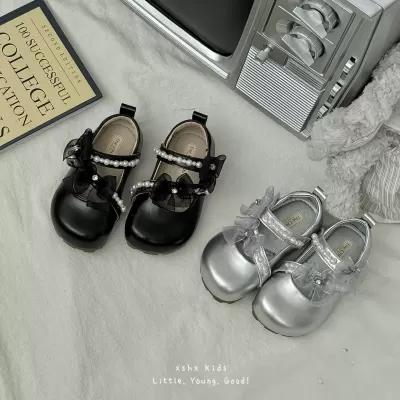 XSHX retro French princess shoes girls' high-end hook-and-loop design pearl bow autumn wide toe · YANYAN China shoe factory