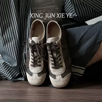 Women's Korean Retro Lace-Up Comfort Flat German Trainer 2025 Fashion Casual Sneakers