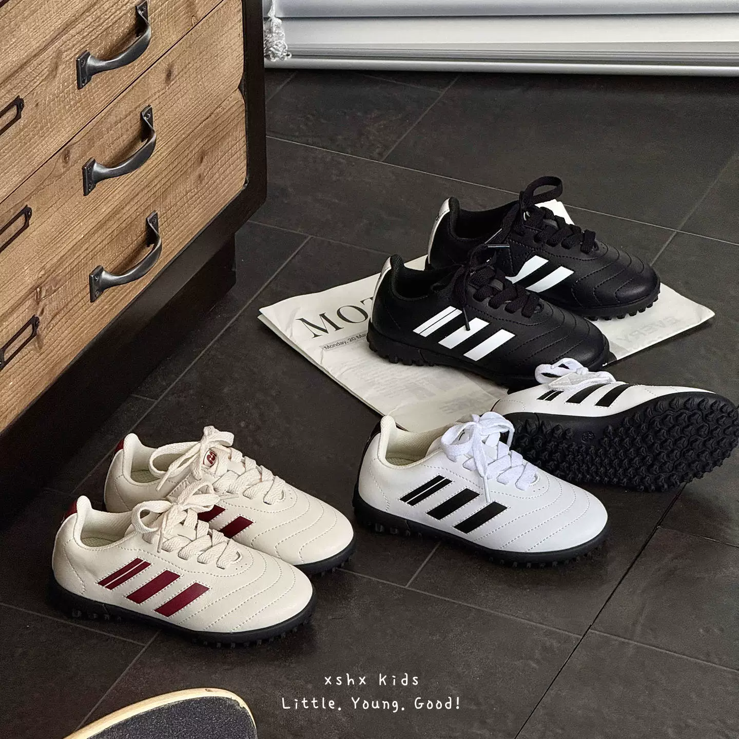 XSHX Retro Sports Thin Sole Board Shoes Boys Girls Autumn Simple Velcro Barefoot Feel