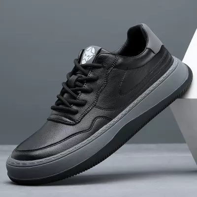 2026 Men's Trendy Non-slip Wear-resistant Breathable Lightweight Soft Sole Casual Sports Skateboarding Shoes · YANYAN China shoe factory