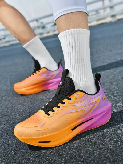 Professional Running Shoes for Teens, Lightweight Cushioned Carbon Plate Track Shoes for Boys · YANYAN China shoe factory