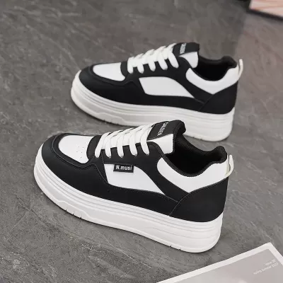Fall Women's Breathable White Shoes Korean Thick Sole Height Increase Sports Casual Platform Dad Shoes · YANYAN China shoe factory
