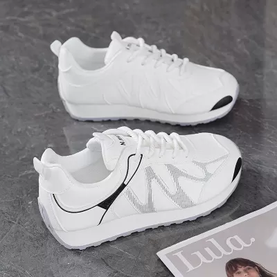 Korean Dad Sneakers Women 2025 Fall Breathable White Shoes Thick Sole Sports Casual Sneakers · YANYAN China shoe factory