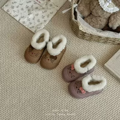 XSHX Retro Snow Boots for Girls, Winter Side Zipper Non-Slip Rubber Sole Cute Cat Design