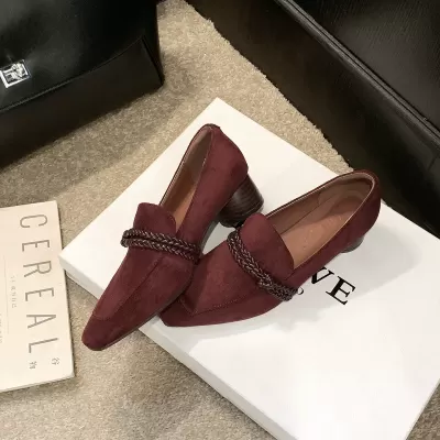 Autumn New Literary Retro Style Commute Loafers for Women, Versatile Slip-On French Flats Bean Shoes
