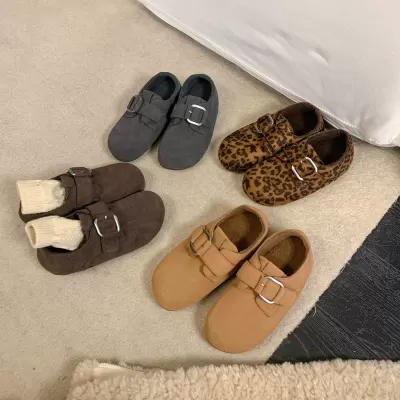 Thick Sole Moccasin Shoes for Women, New Winter Fashion Outdoor Full Fur Lined Warm Slip-On Cotton Shoes